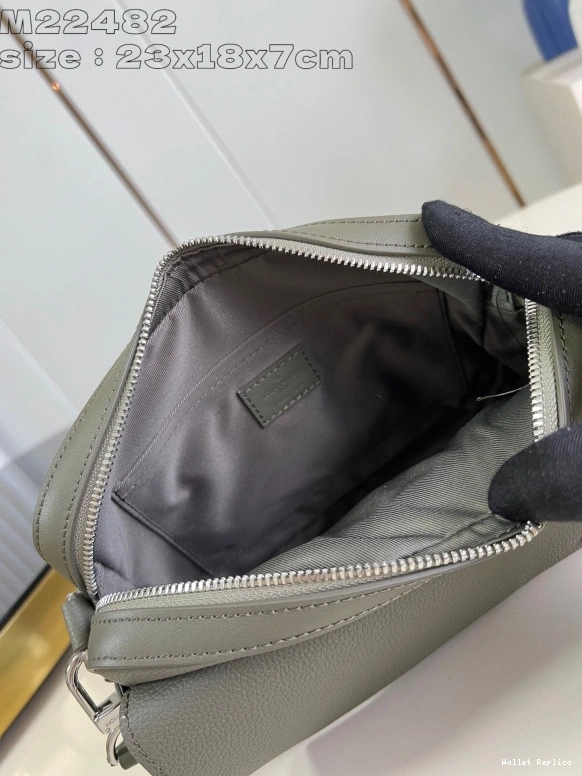 Cheap VUITTON LOUIS Messenger-23.5*18*7CM Fastline 0715